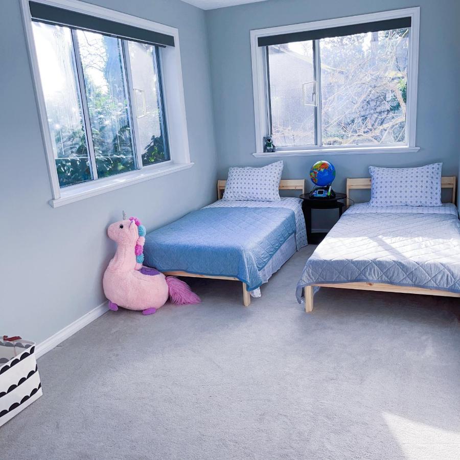 Quiet Three Bedrooms House Victoria Bagian luar foto